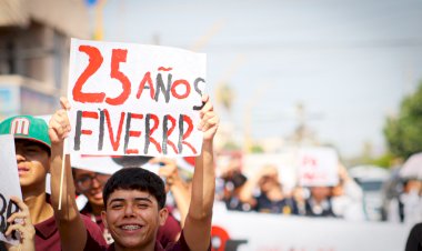 Jóvenes de la FNERRR, luchan por hacer de México una mejor nación