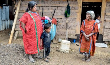 Oaxaca: pueblos pobres con burócratas caros