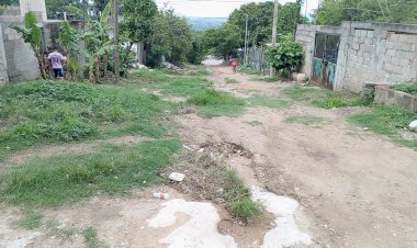 Exigen pavimentación en colonias populares de Chiapas