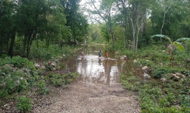 Tixcacalcupul no se salva de las inundaciones