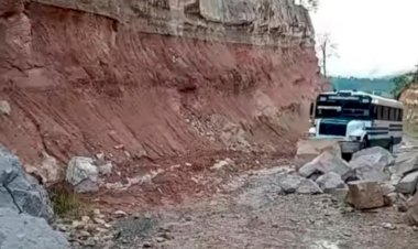 Carreteras del Mezquital en abandono afectan a indígenas