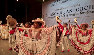 Antorcha transforma al pueblo a través del arte