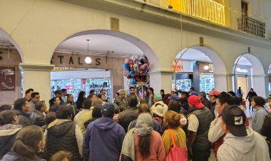 A luchar por el poder político y no sólo por un pedazo de calle para vender