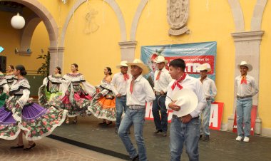 Antorcha promueve el teatro para alcanzar la justicia social