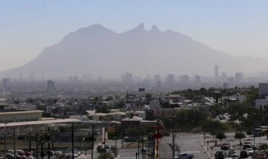 Hacen llamado en redes por alta contaminación en Nuevo León