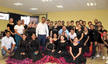 4 grupos folclóricos van de Zacatecas a XXI Espartaqueada Cultural