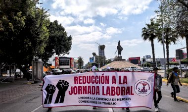 Obreros antorchistas exigen reducción de jornada laboral en BC