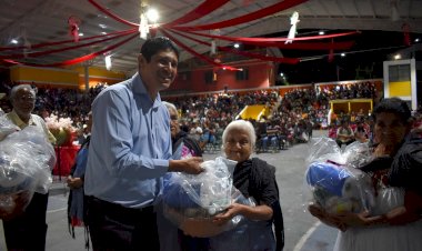 Reconocen papel de las mujeres en transformación de Huitzilan