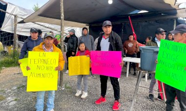 Familiares urgen apoyo aéreo para comunidades aisladas de Tianguistengo