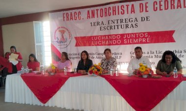 54 familias logran certeza jurídica con Antorcha en Cedral